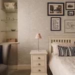 Old Village Shop, Vakantiehuis *