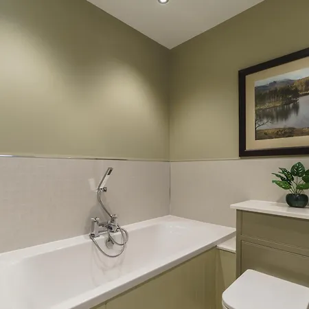 Old Village Shop, * آمبيلسايد