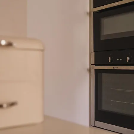 Dom wakacyjny Old Village Shop,